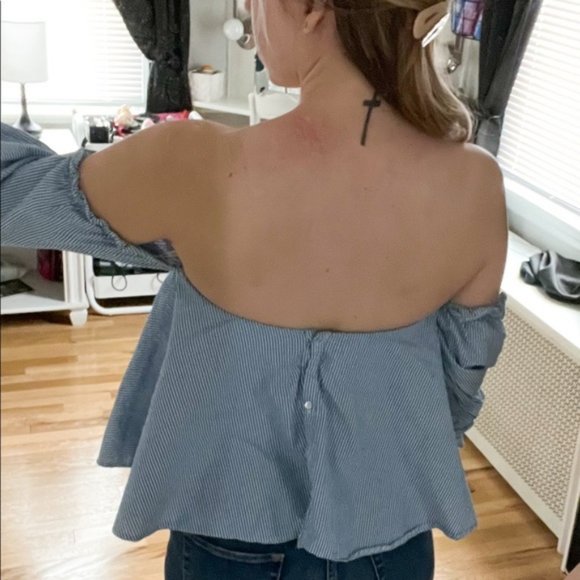 ZARA Trafaluc Collection Off The Shoulder Blue and White Striped Top Small - Picture 2 of 4